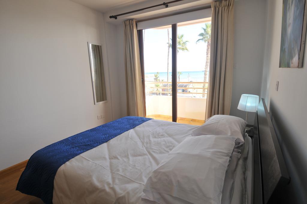 Ithaki Phinikoudes Apartment No. 102 Larnaca Room photo